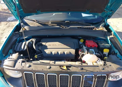 2020 Jeep Renegade Latitude 4X4 из США, поврежденный, VIN ZACNJBBB2LPL50075